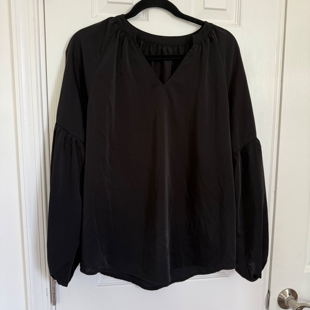 Bohemian Black V-Neck Lantern Sleeve Career Peasant Blouse Women's‎ Medium EUC